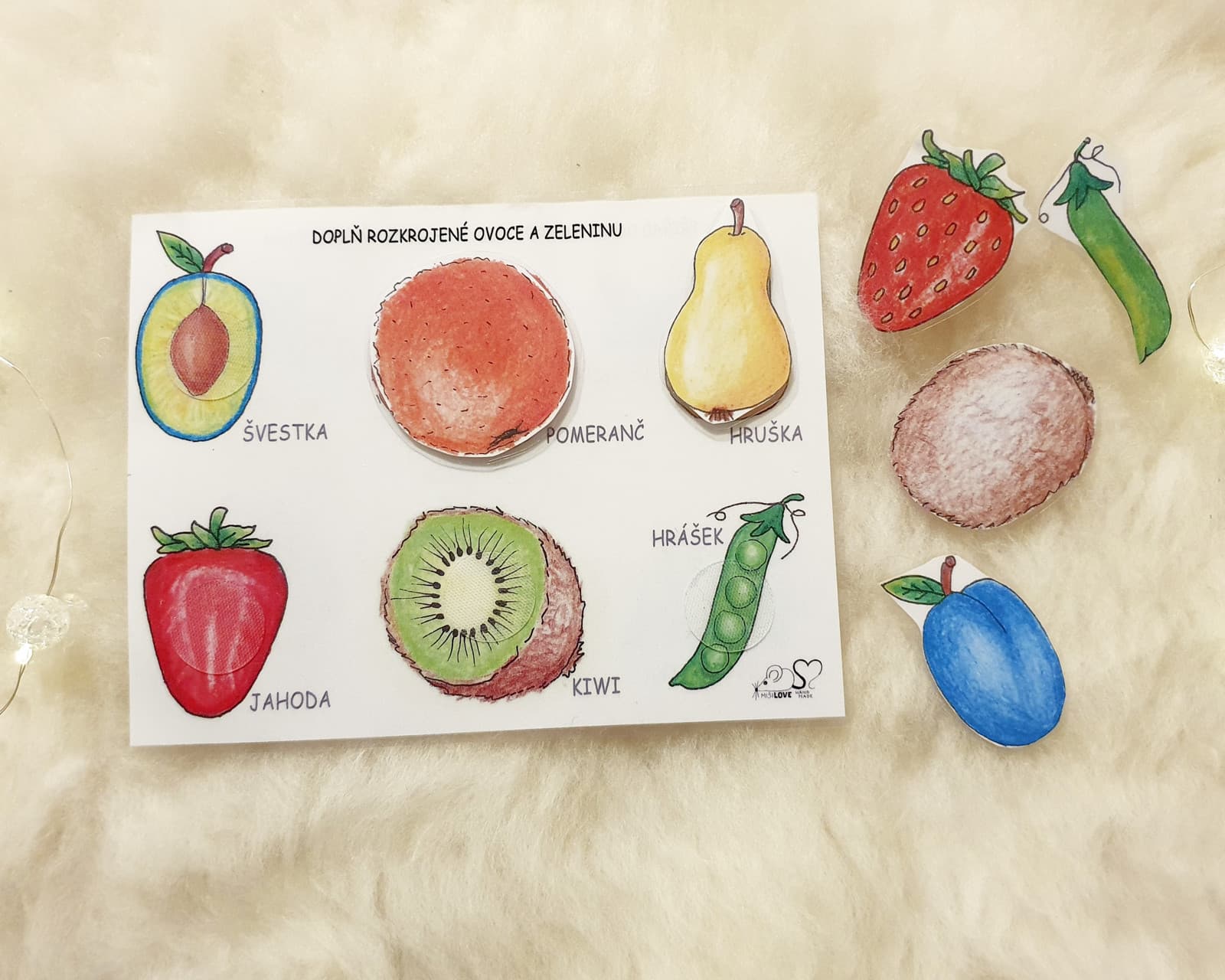 ROZKROJENÉ OVOCE A ZELENINA